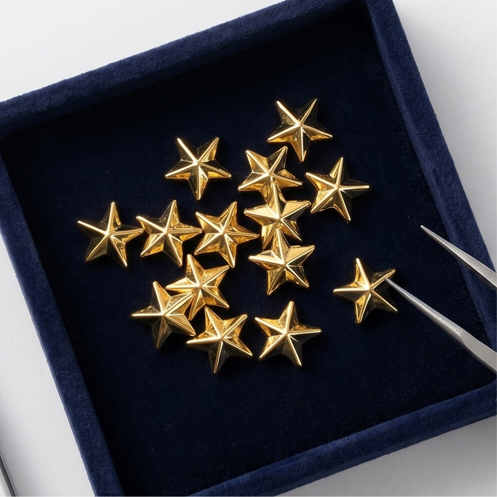 アクリル製の星型装飾ビーズ300個入り。裏面が平らで、金色。 - Embellish Craft のレビューと価格
