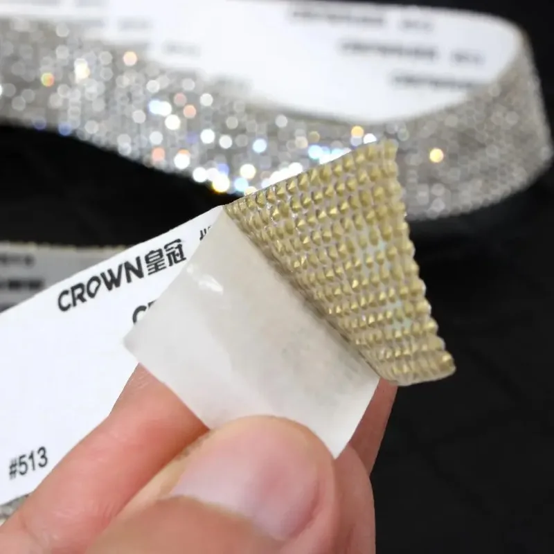 自己粘着ステッカーラインストーングリッタークリスタルリボンダ - Hotfix Rhinestone Sheet のレビューと価格